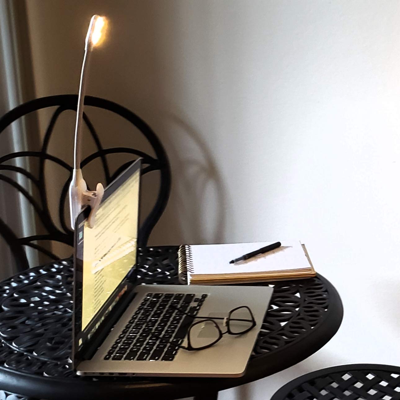 Mighty Bright Wonderflex Rechargeable Book Light, 20 Lumens, 3 Brightness Levels, Midnight Blue, Model 5841493778