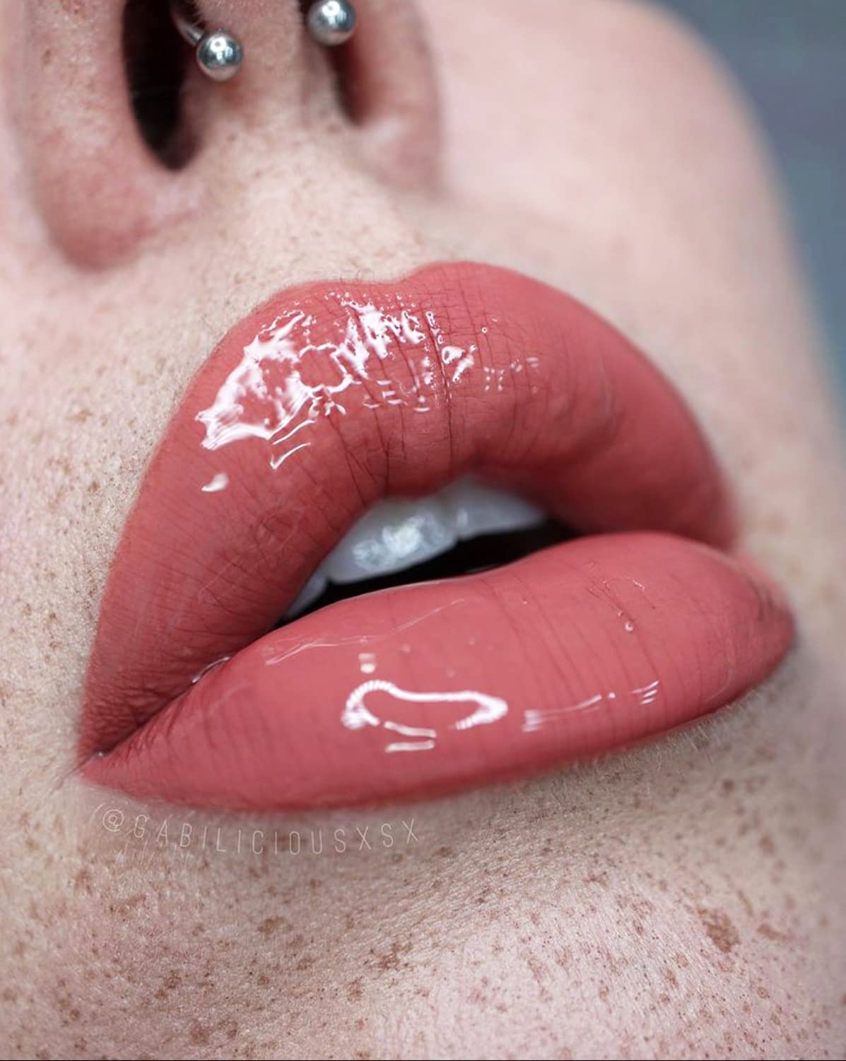 RUDE Honey Glazed Matte Ultra Shine Lip Gloss Color (Plain)