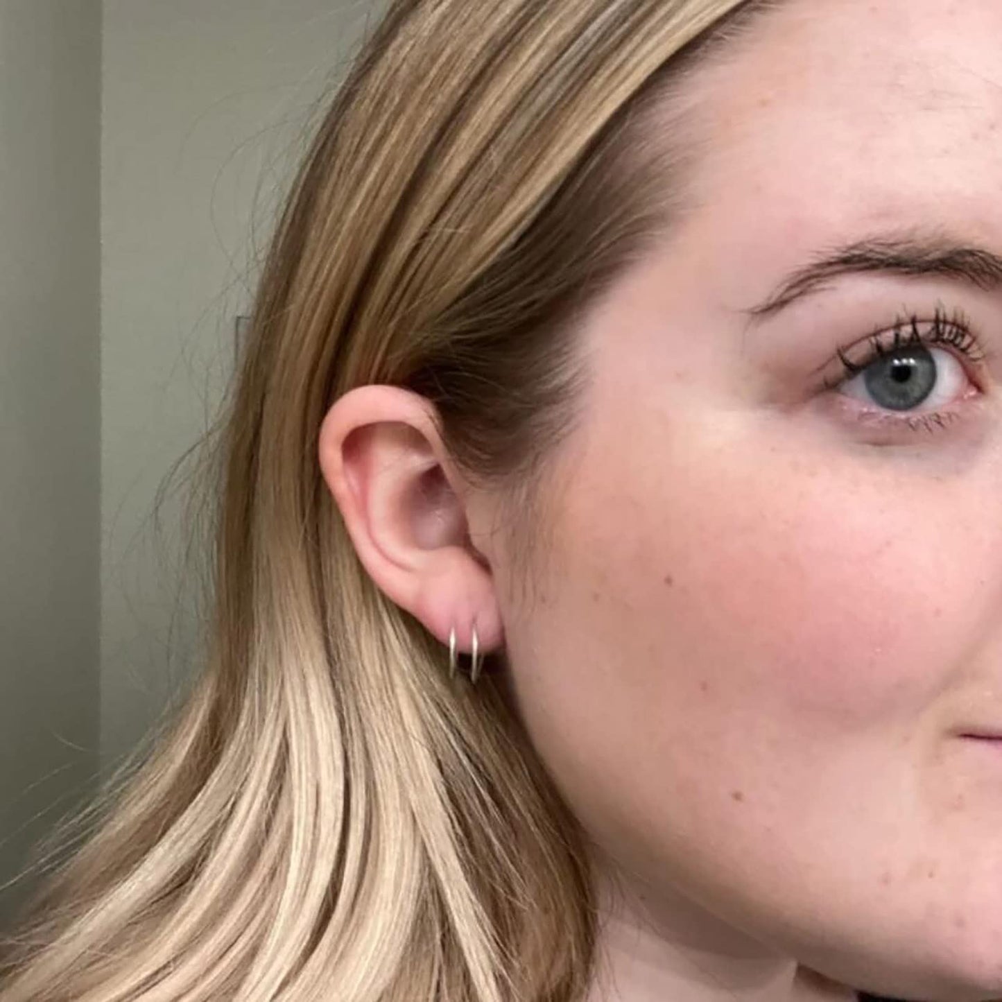 Double Hoop Earrings for Single Piercing,Double Earrings for One Hole, Handmade Cartilage Piercing, Twist Hoop Huggie Earrings f