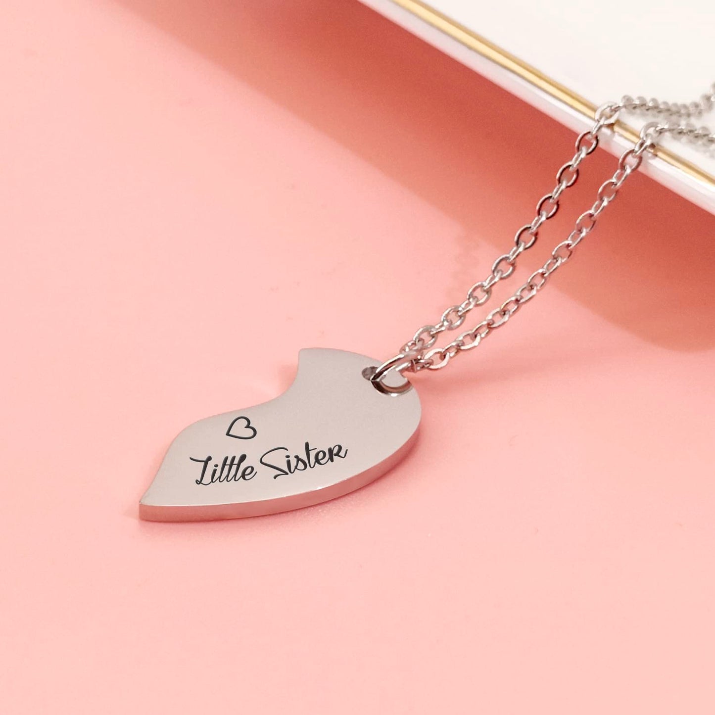 HOFOYA Sisters Necklace 2 Piece Best Friends Pendant for 2 Split Heart Matching Necklaces Set of 2 Jewelry Gifts for 2 Sisters.