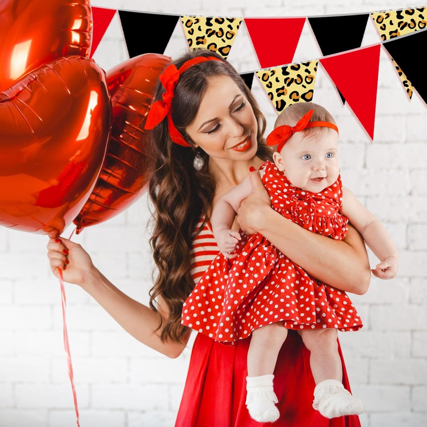 Pasimy 49.21 ft 60 Pieces Cheetah Print Theme Party Pennant Banner Flags Decor Black and Red String Triangle Flags for Baby Shower Family Farm Red Black Birthday Party Decorations Supplies