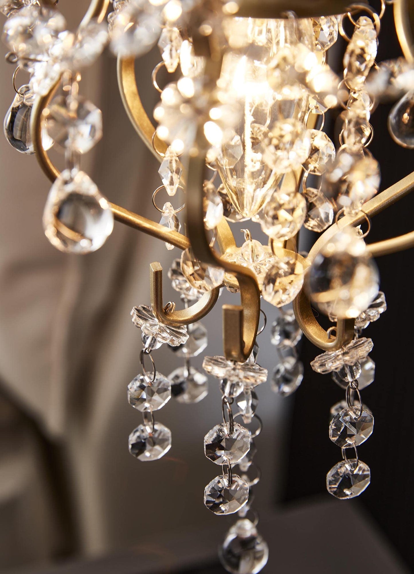 Surpars House Elegant Mini Chandelier, Gold Crystal Pendant Light, Model S0180032