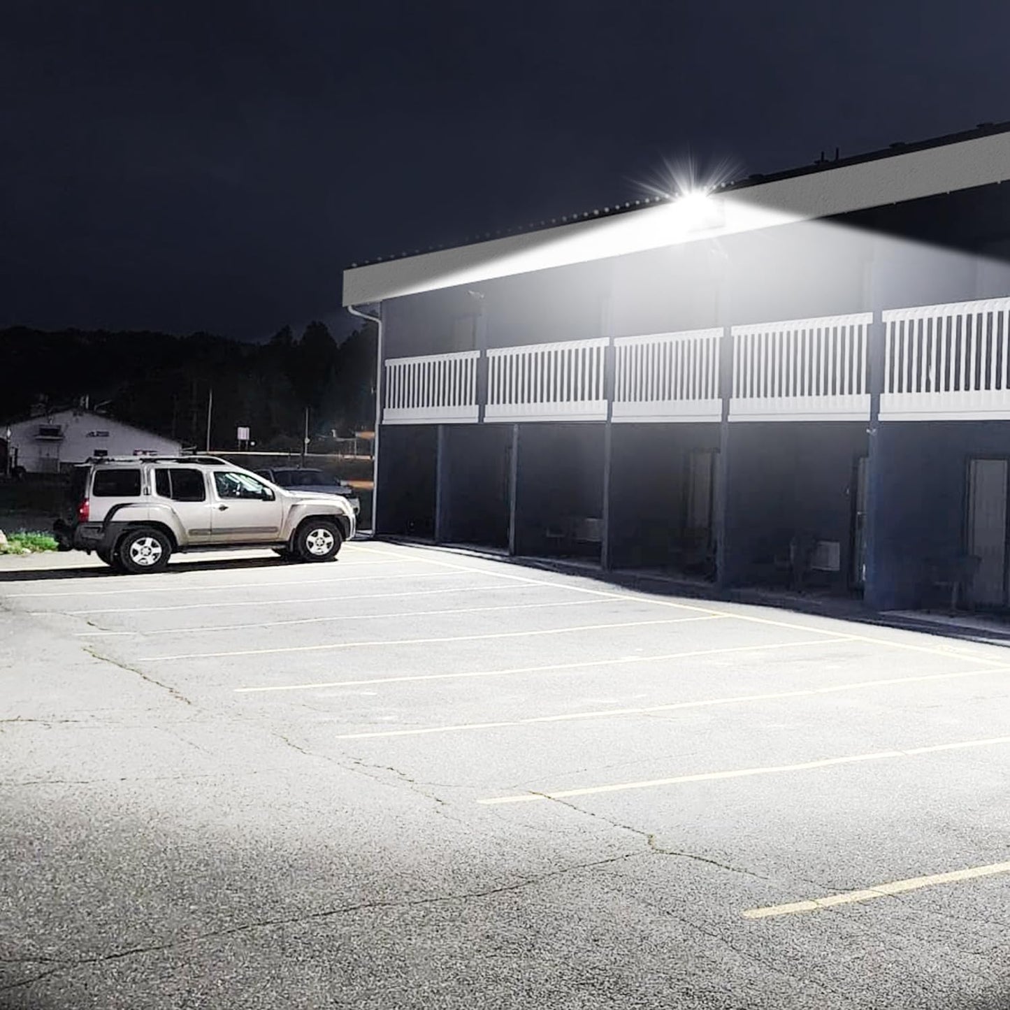 Biritalo Modern Sleek Flood Lights Outdoor 120W 14200Lm 5000K Waterproof Led Security Lighting 360 Rotatable Commercial Wall Pack For Yard Car Lot Building