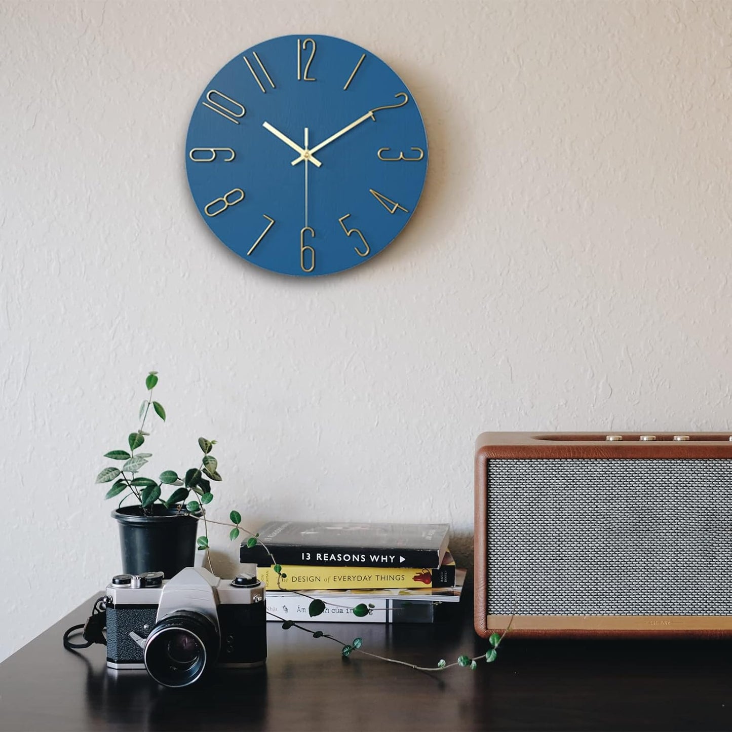 Wall Clock, Silent Clock, Wall Clocks Battery Operated, 12 inch Modern Wall Clock, Suitable for Offices, Living Rooms, Kitchens, Homes, Schools (Blue)