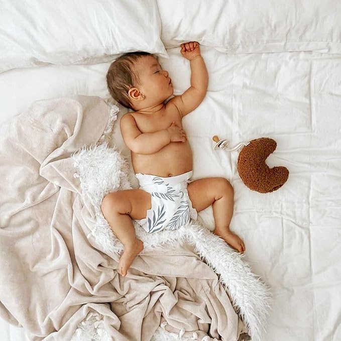 Parasol Clear+Dry Disposable Diapers, RashShield Protection and Leak-Control Fit, Hypoallergenic Diapers, Size 5 (26-36 lbs), 192 Count