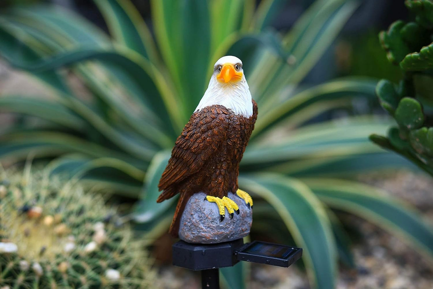 Eagle Figurine Garden Solar Stake Light Eagle Solar Lights Outdoor Decorative Bright Light Eagle Statue for Garden, Lawn, Patio, Yard Decoration(2pack)