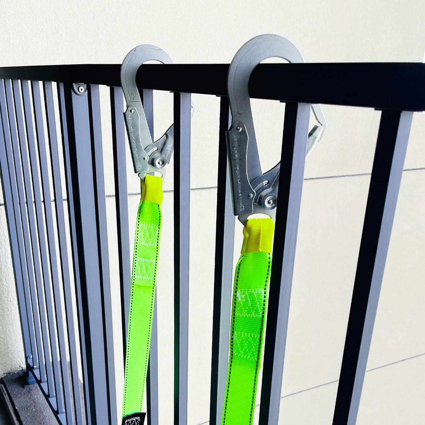 Fire Escape Ladder with 2 Heavy Hooks, 33.1 Feet Emergency Fire Ladder for 3-5 Story Homes, Reusable Safety Rope Ladders for Balcony Railing Treehouse, Green