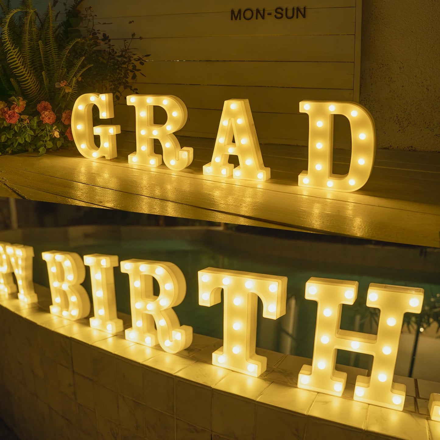Foaky Rechargeable LED Letter Light Sign, Warm Plastic Marquee Lamp, Size R, Model Recharge-ABS for Parties and Home Decor