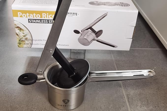 Potato Ricer Stainless Steel by DOERVISIT – Potato Ricer with catches that ensure the Fineness Discs will not dislodged when the handle is lifted up.