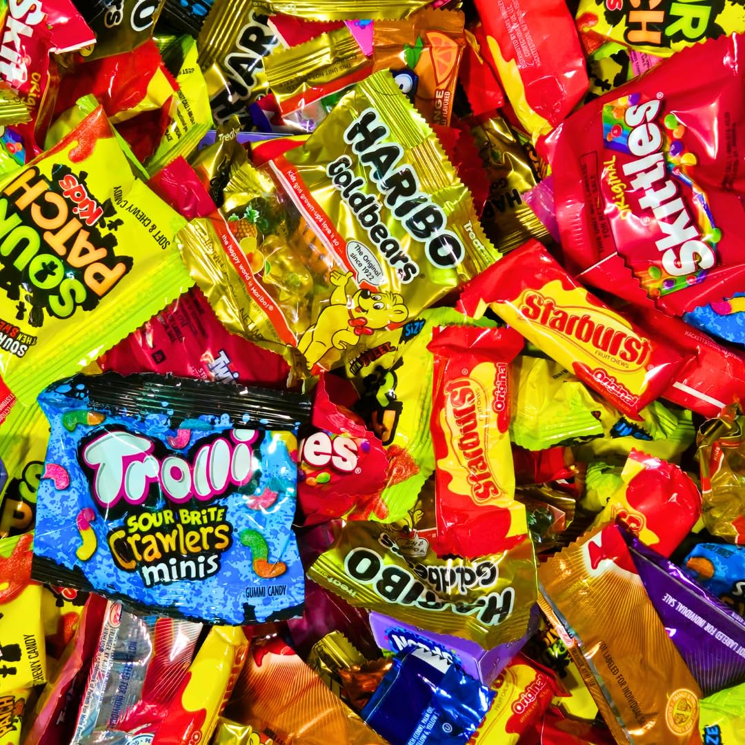 Halloween Candy Variety Mix - Individually Wrapped Fruity Chewy & Hard for Trick-or-Treaters Haunted Houses Party Favors Candy Buffets & Seasonal Celebrations - 2 lb Bulk Bag