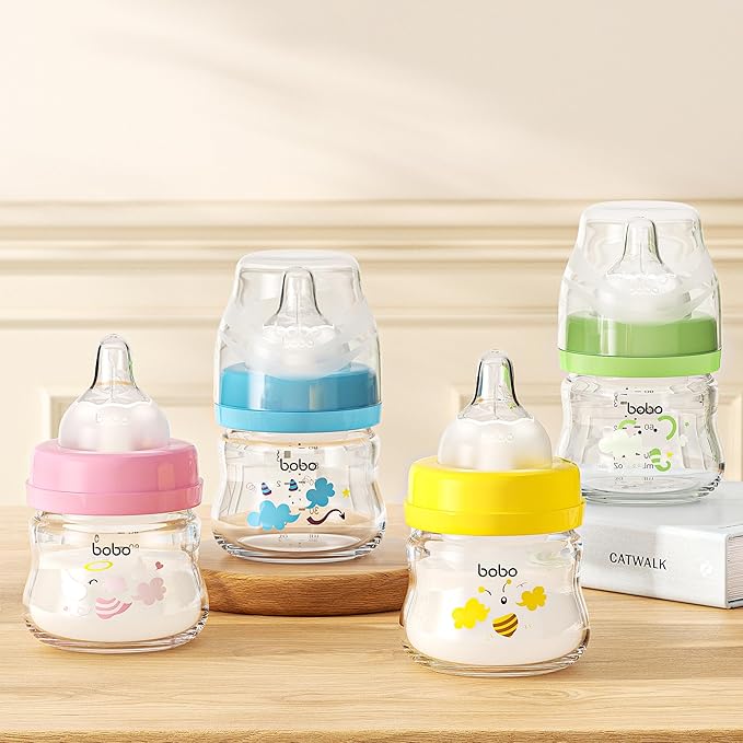YOHKOH Glass Baby Bottles with Slow Flow Nipple, Newborn Anti-Colic Baby Bottles for 0+ Months, Wide Neck Feeding Bottle, Clear (Multicolour, 2.7oz (Pack of 4))