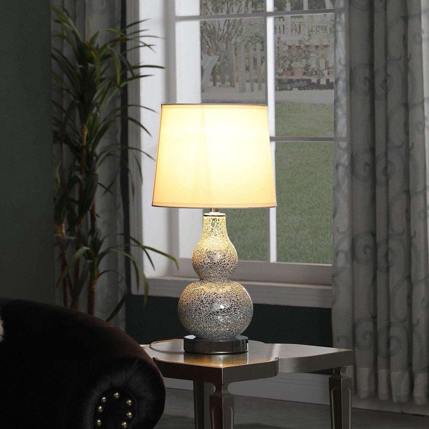 Homeroots Mirrored le Glass Mosaic Table Lamp, 20 In., Silver