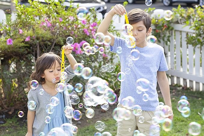 Gazillion Giant Bubble Solution 1 L – Creates Huge, Extra‑Elastic Bubbles, Safe & Non‑Toxic, Includes 7‑in‑1 Bubble Wand, Outdoor Refill for Wands, Machines & Kids’ Party Fun Ages 3 +