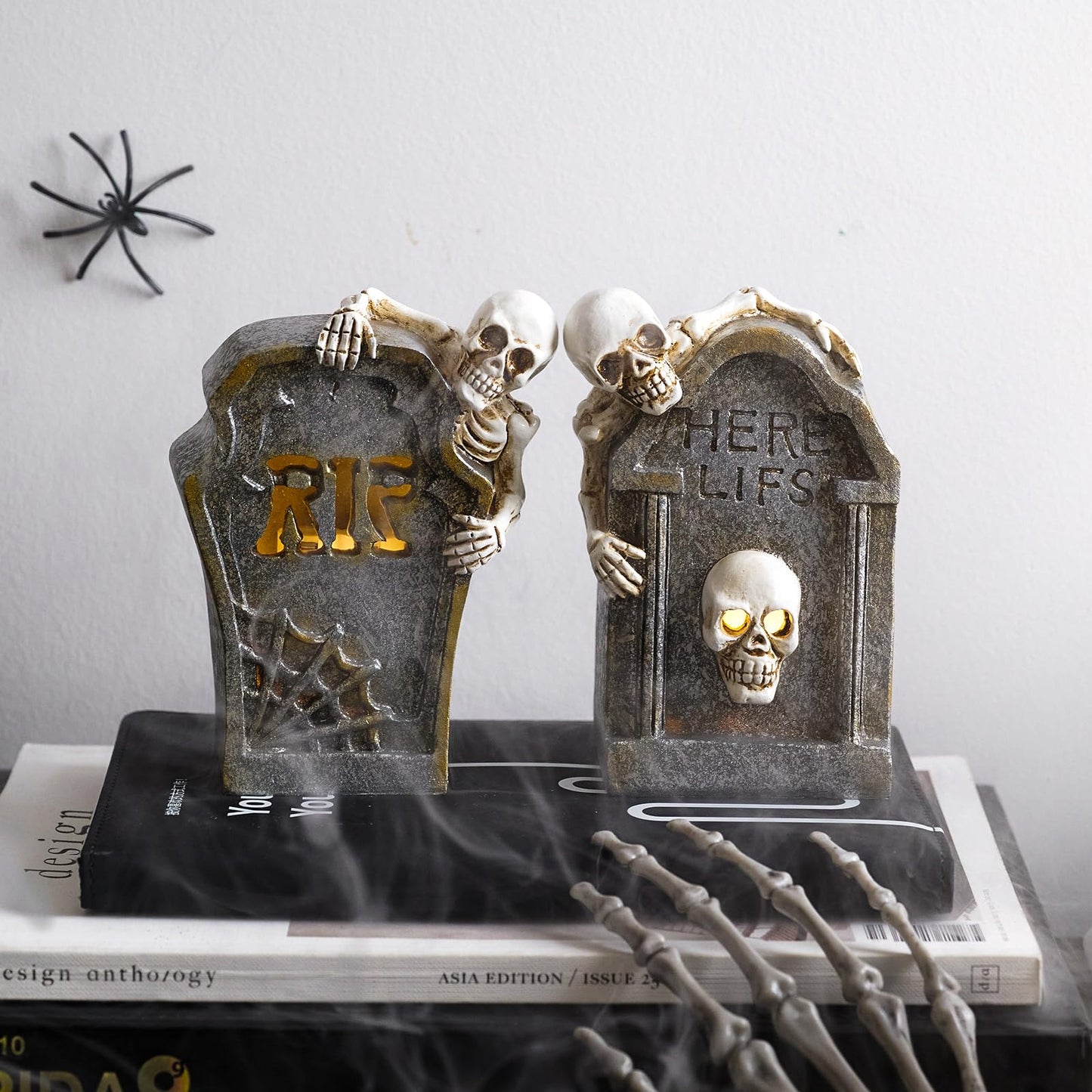 DN DECONATION Halloween Table Decorations Light Up Tombstone, 5 L 3W RIP Battery Operated Tombstones Indoor Halloween Decor f