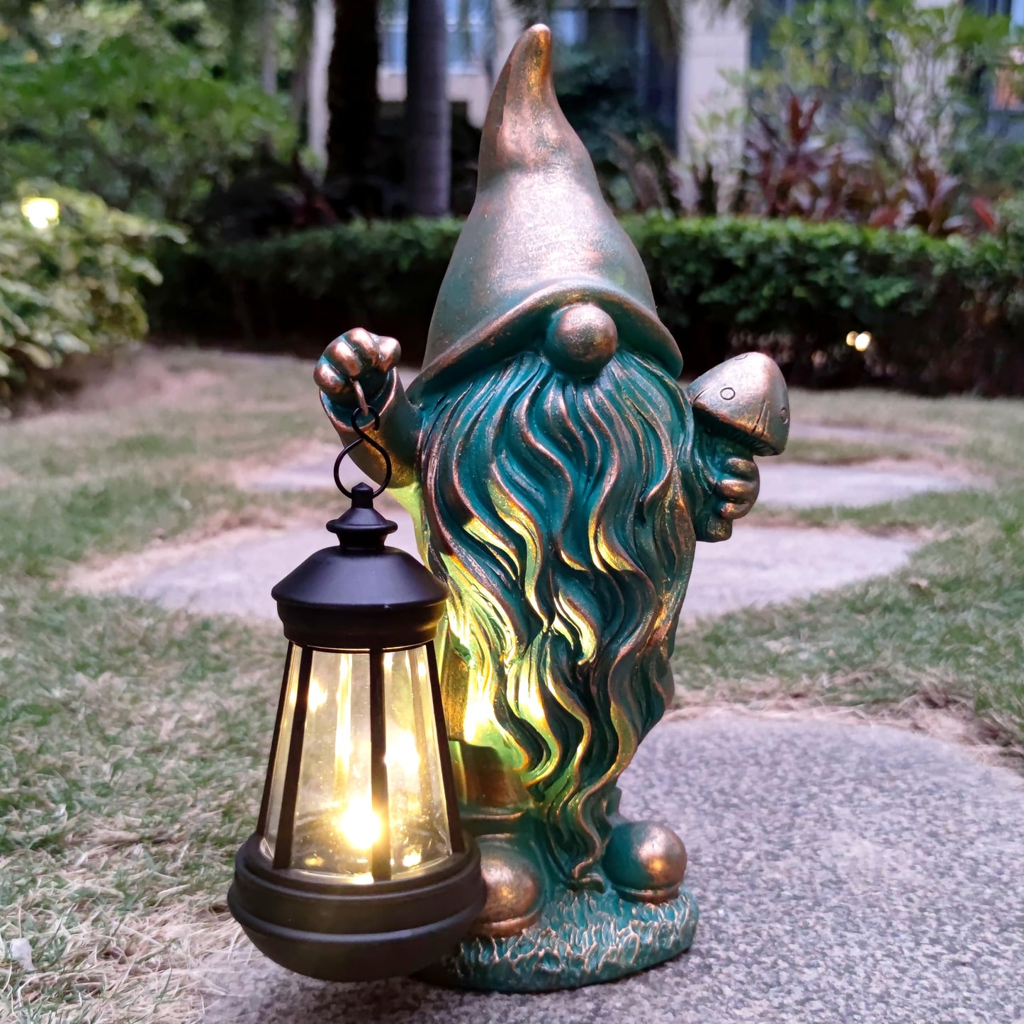 RCTTICUU Gnomes Garden Statue Outdoor D cor with Solar Lights Lantern,Gnome Solar Light Figurines Outside Decorations for Yard,