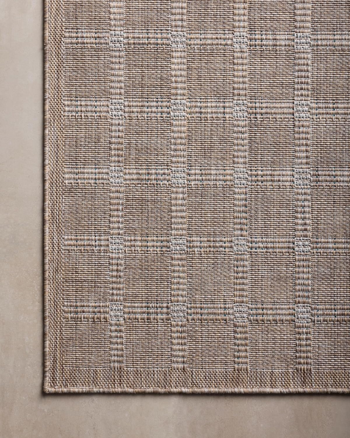 Loloi Amber Lewis Topanga Collection TOP-01 Natural/Bone 6'-7" x 9'-4" Indoor/Outdoor Area Rug