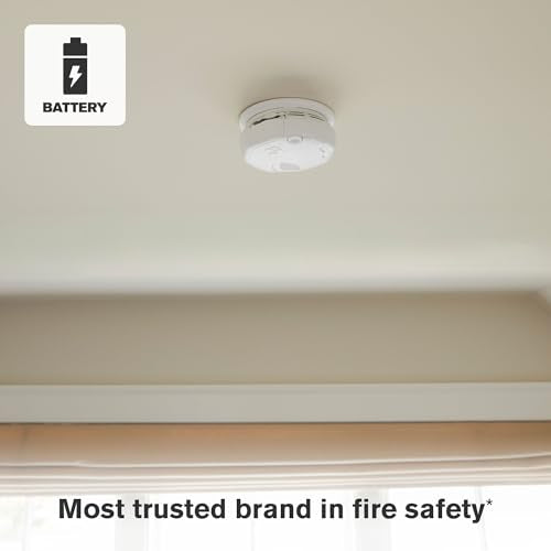 First Alert SMCO500V, Interconnect Battery-Operated Combination Smoke & Carbon Monoxide Alarm with Voice Alerts, 1-Pack