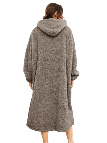 ililmmoe Sherpa Wearable Blanket Oversized Hoodie Sweatshirt TV Blanket with Long Sleeves and Pocket (CoolBrown, One Size)