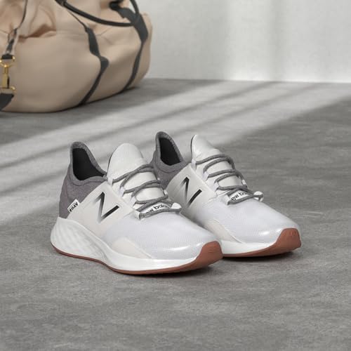New Balance Women's Fresh Foam Roav V1 Sneaker