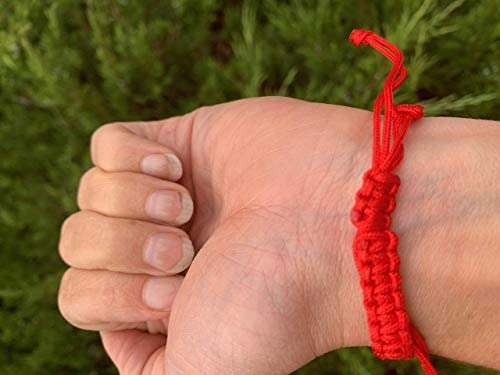 Soccer Bracelet, Soccer Jewelry, Adjustable Unisex Soccer Paracord Bracelets - Soccer Gift (Red)