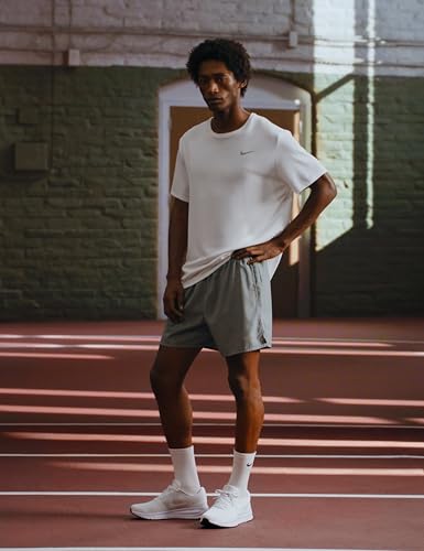 Nike Men's Run Defy Road Running Shoes