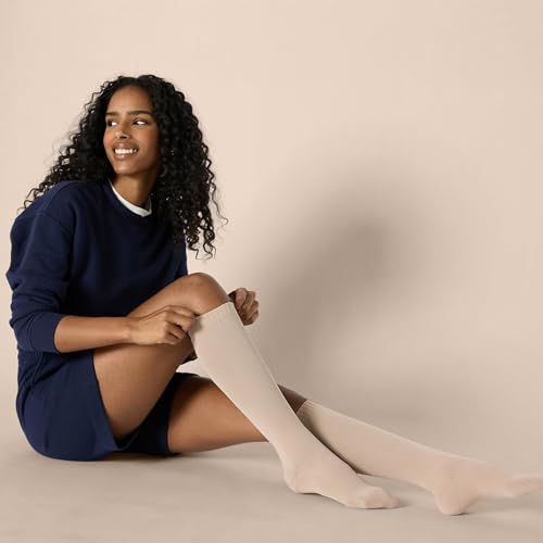 Amazon Essentials Women's Knee High Graduated Non-Medical Compression Socks