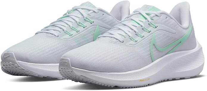 Nike Womens SneakerSneaker