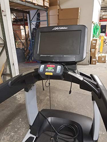 Life Fitness Discover SE3 95T Treadmill (Renewed)