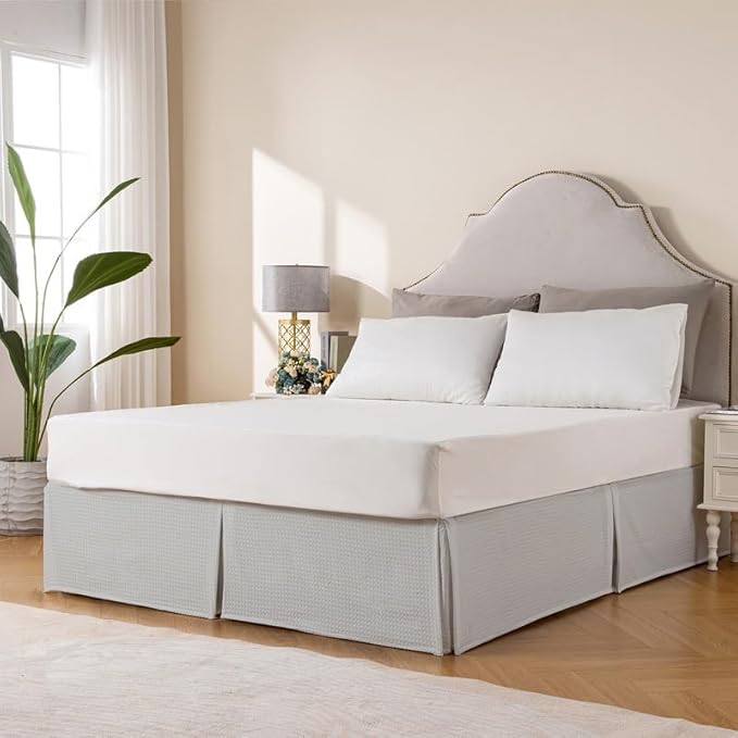 MIYE Pleated Waffle Weave Bed Skirt, Tailored Dust Ruffle 18 Inch Drop Easy Fit, Machine Washable (Light Grey, King - 18" Drop)