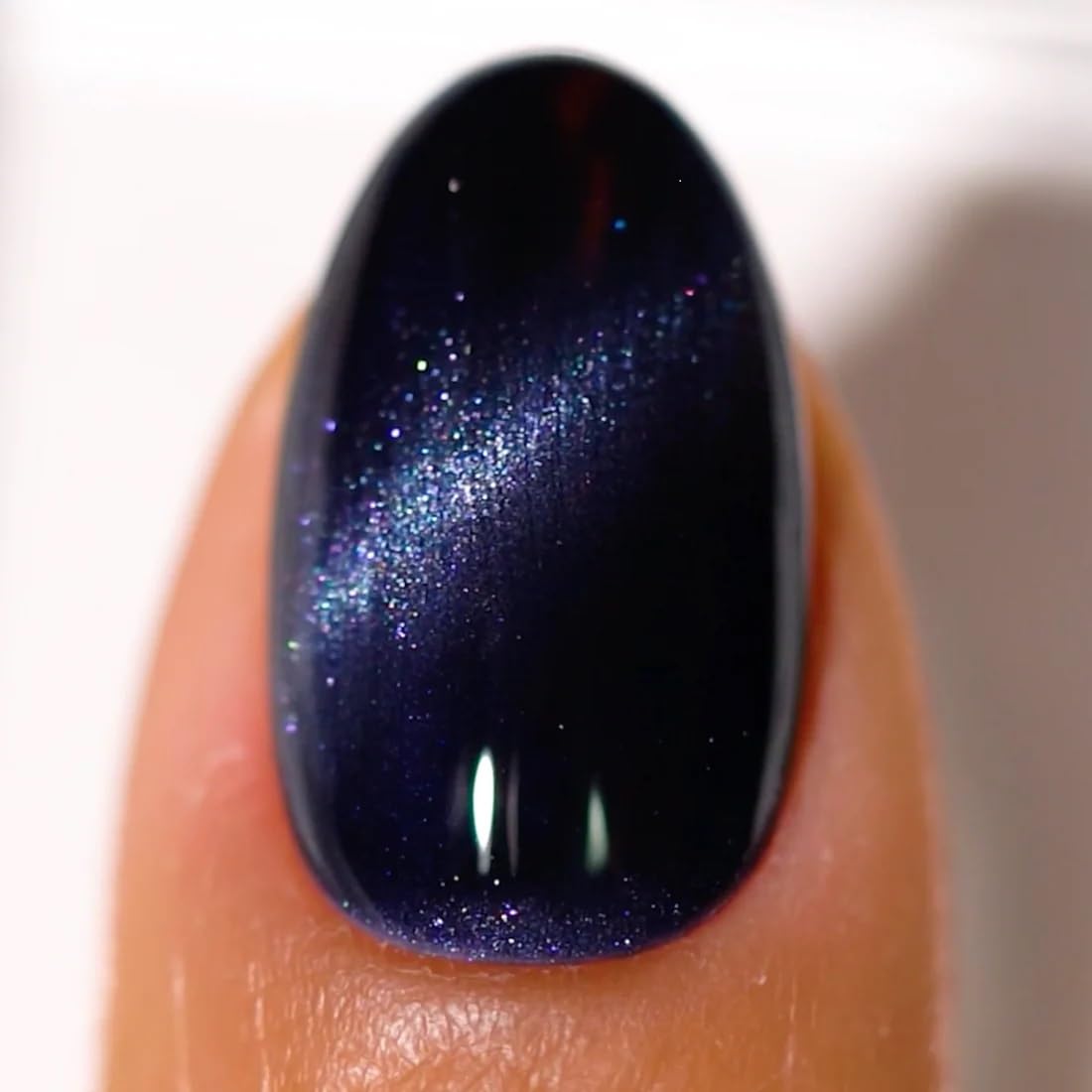 DC 3D Cat Eyes DND gel nail Nail Polish (#18 - Master Bombay, 0.6)