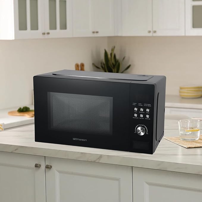 Emerson MW1101B Countertop Microwave Oven with Button Control, LED Display 1000W, 10 Power Levels, 6 Auto Menus, Glass Turntable and Child Safe Lock, 1.1 Cu. Ft., Black
