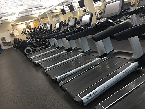 Life Fitness Discover SE3 95T Treadmill (Renewed)