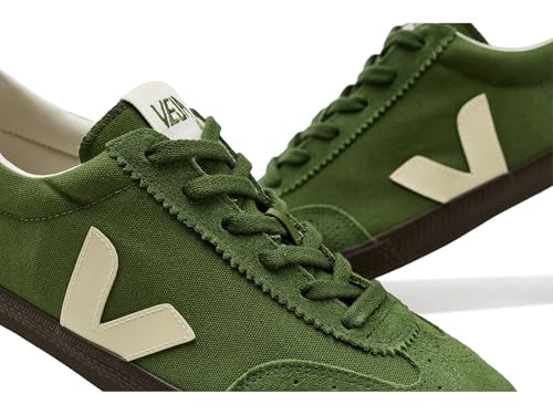 VEJA Men's Volley Sneaker, Natural, 8