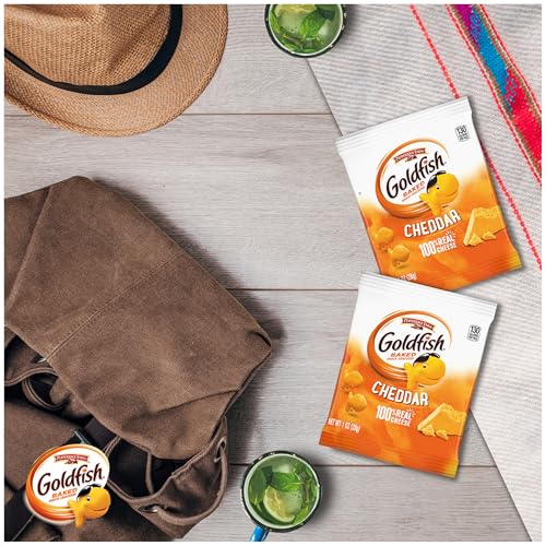Goldfish Cheddar Crackers, 1.5 oz. Snack Packs, 30 Count