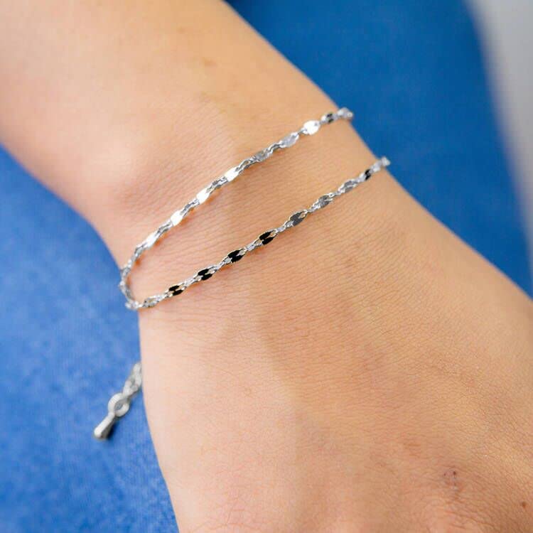Tasiso Silver Plated Simple Lip Chain Bracelets Delicate Layered Link Bracelets for Women Dainty Layering Bracelet Hand Jewelry