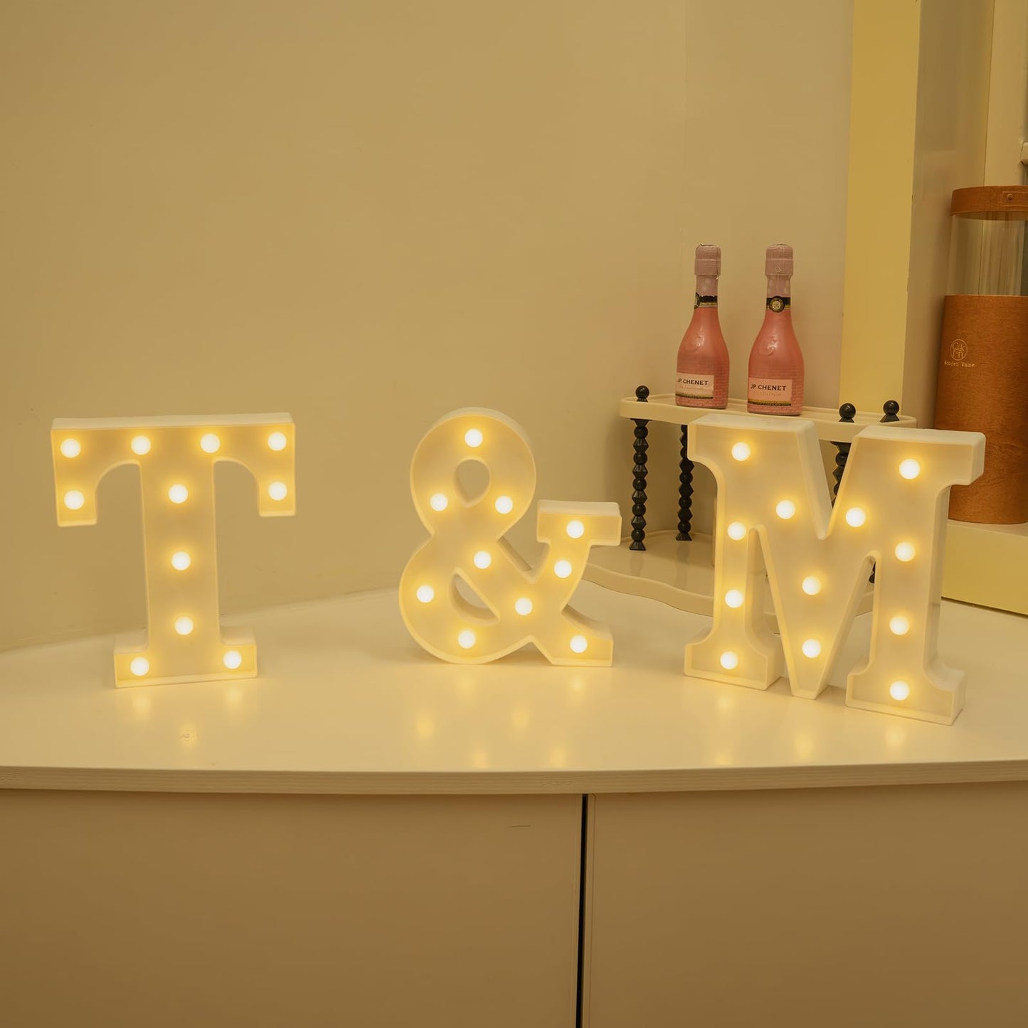 Foaky Rechargeable LED Letter Light Sign, Warm Plastic Marquee for Home Bar Decoration, Size T, Model Recharge-ABS
