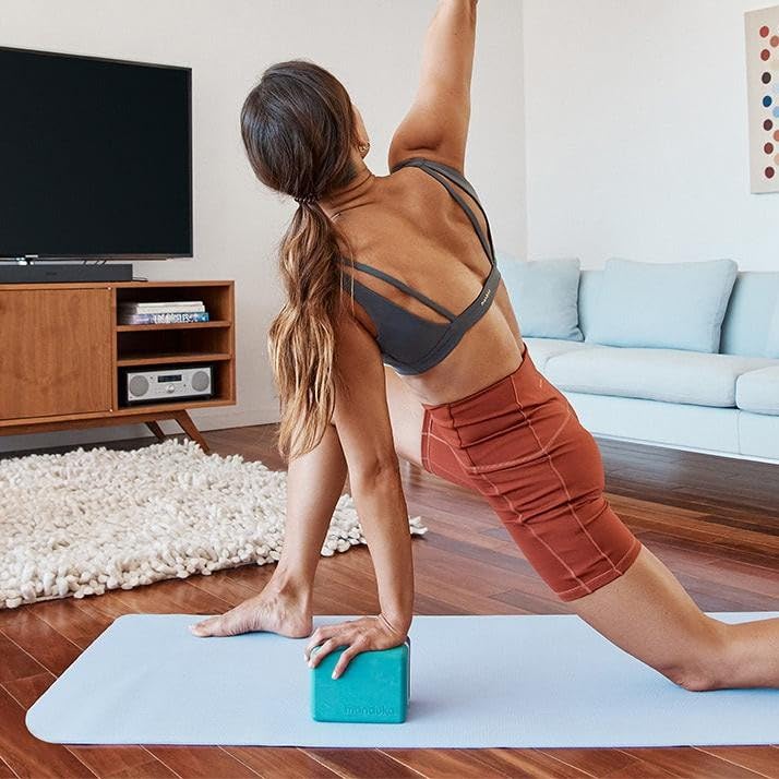 Manduka Begin Yoga Mat 68" - 5mm Cushioning | Comfortable, Lightweight & Reversible with Alignment Stripe | Budget-Friendl...