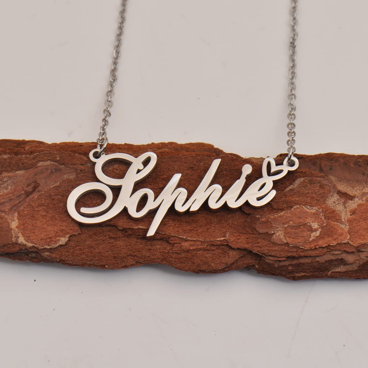 HUAN XUN Personalized Name Necklace Silver Xavier Necklace for Women Best Bridesmaid Heart Pendant Jewelry Gift