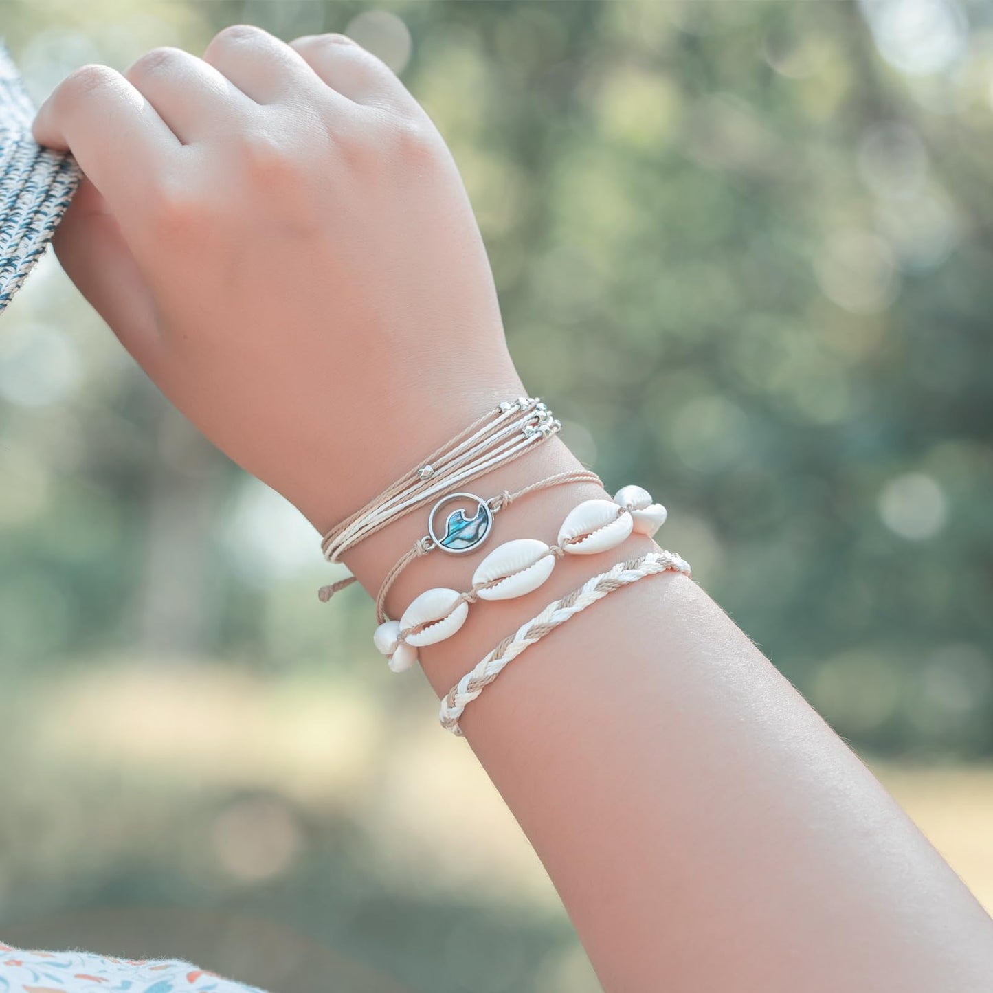 FANCY SHINY Wave String Bracelets Braid Puka Shell Bead Bracelets Handmade Cute Trendy Boho Abalone Jewelry Gifts for Women(Sand