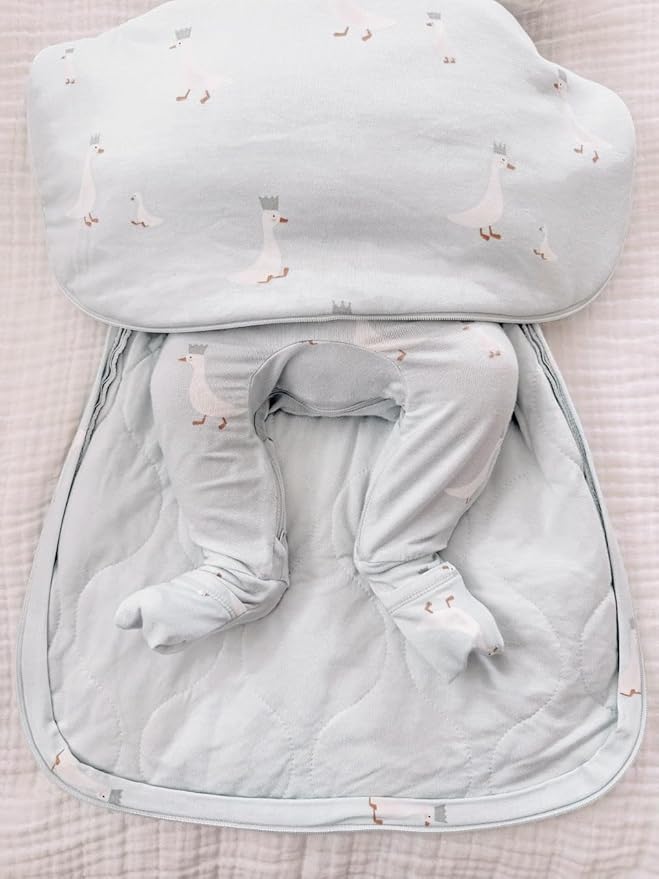 GUNAMUNA Swaddle Wrap for Newborns – Arms In or Out, Easy Diaper Changes with WONDERZiP, Soft Sleep Sack, 2.5 TOG