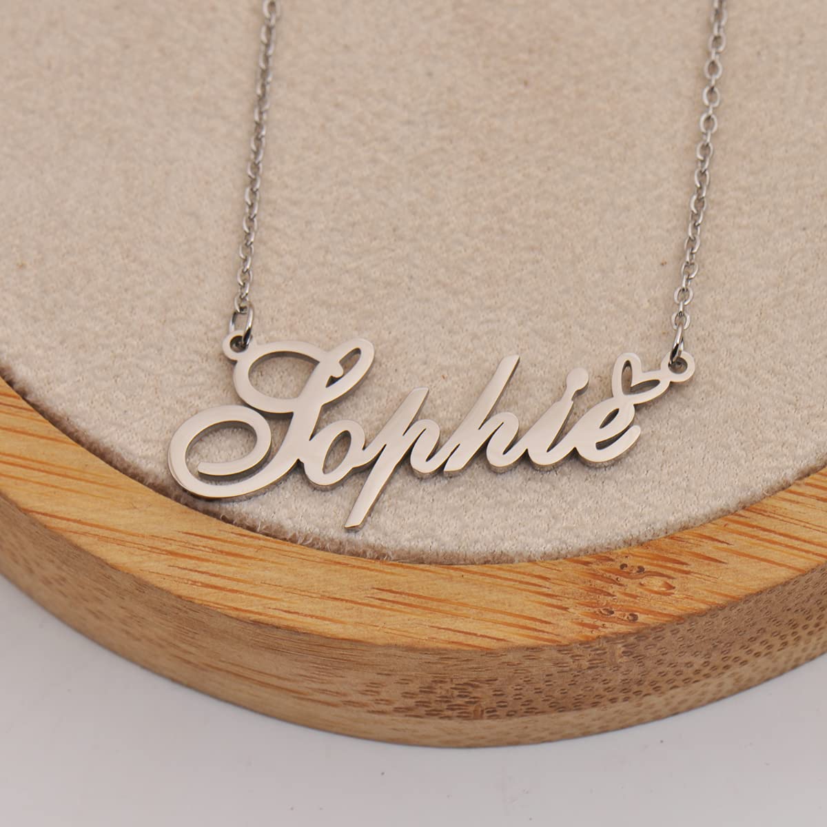 HUAN XUN Personalized Name Necklace Silver Travis Necklace for Women Best Bridesmaid Heart Pendant Jewelry Gift