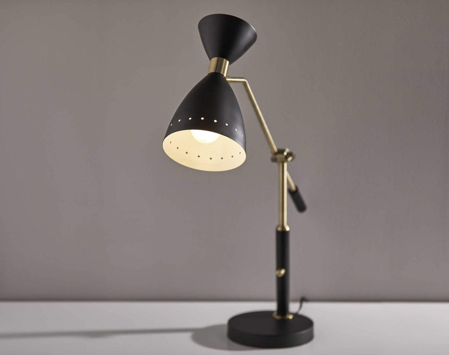 HomeRoots Adjustable Desk Lamp, Brass Cinch, Black Metal, Model HRF-372896