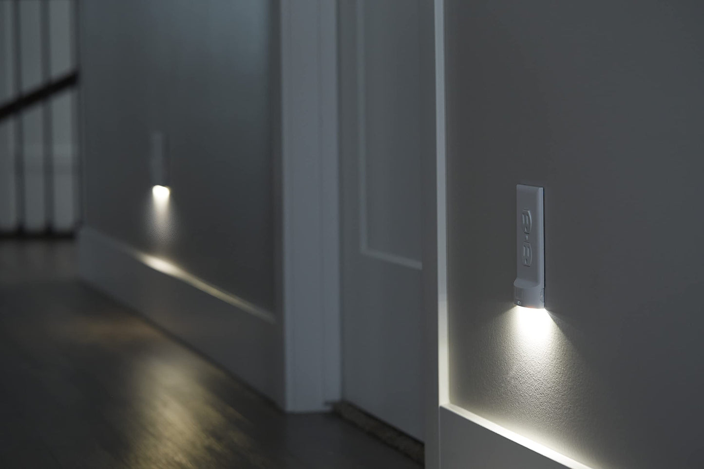 SnapPower MotionLight LED Night Lights - Auto On/Off Sensor, Bright/Dim/Off Options, D?or (3 Pack), White, Model PP MotionLight