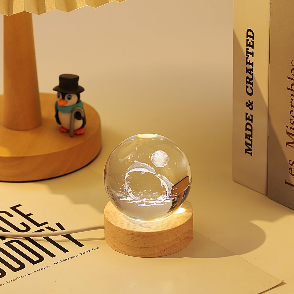 Hochance 3D Dolphin Crystal Ball Lamp With Adjustable Brightness Led Wooden Base Night Light For Kids Teens mature-themeds Birthday Gift Home Desk Office Bedroom Decor (6Cm / 2.4 )