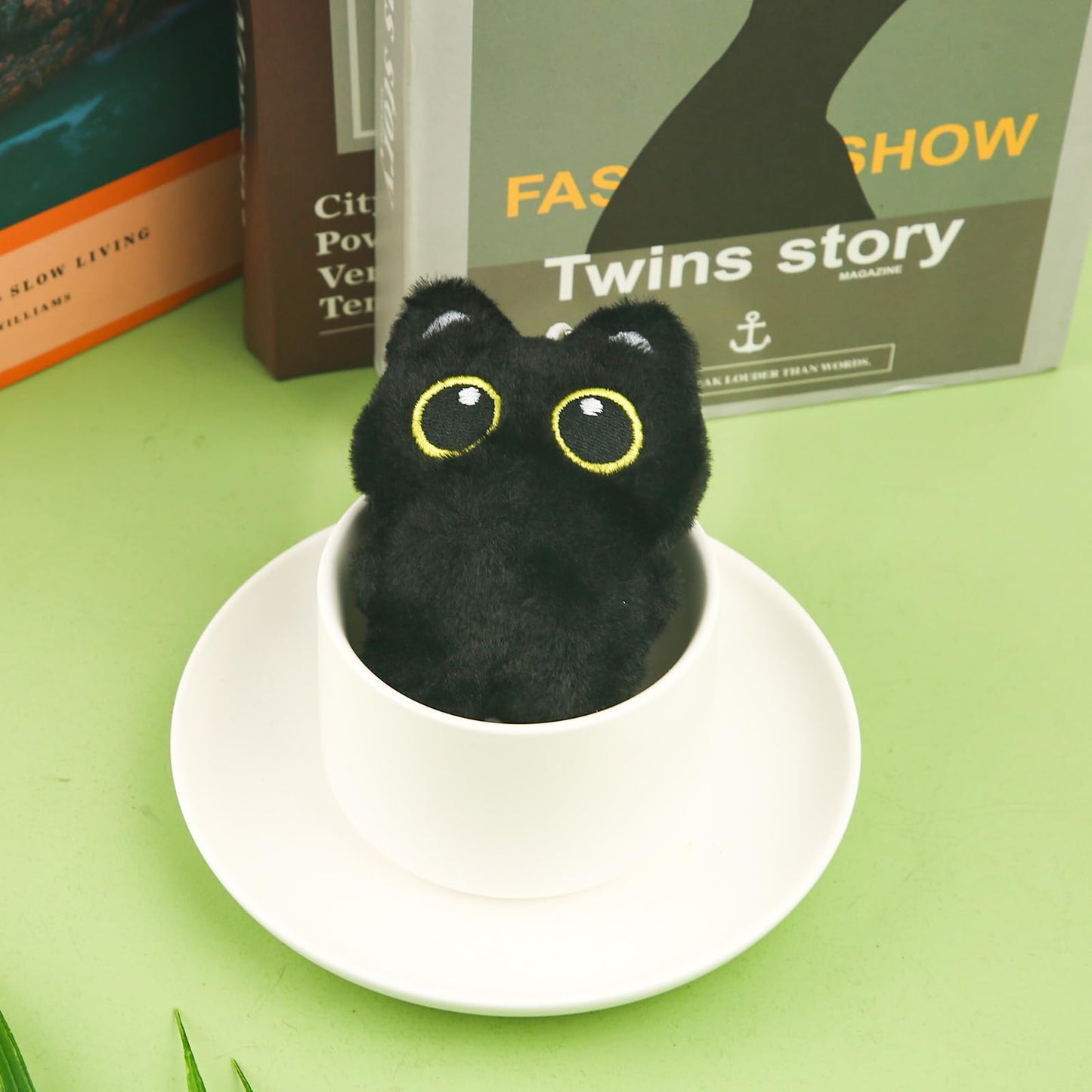 Tinoaly Cat Plush Keychain, 3.74x2.95in Black Cat Adorable Animal Plush Pendant Kawaii Keyring Charm Accessories Cute Kitty Lover Gifts for Handbags Backpacks Wallets