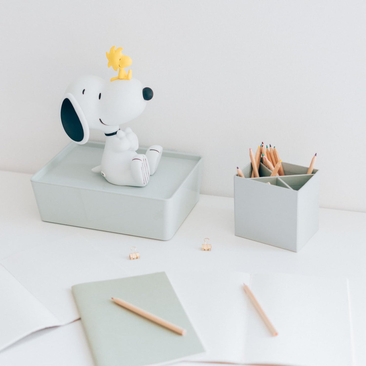 Grupo Erik Snoopy Lamp | Night Light  Kids Lamp  Desk Lamp  Mood Lights  Table Lamp | Snoopy Gifts  Snoopy Merchandise  Peanuts Snoopy  Gifts For Dog Lovers
