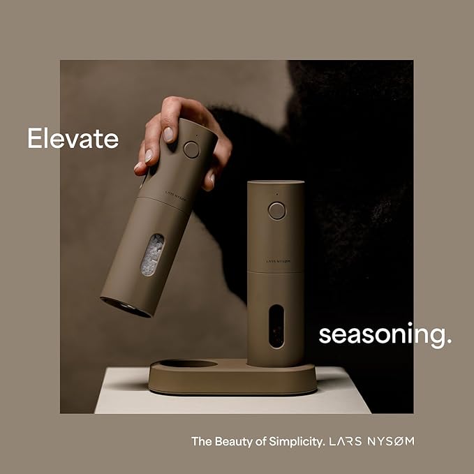 LARS NYSØM Electric Salt and Pepper Grinder Set, USB Rechargeable, Automatic Salt and Pepper Mills, Spice Shakers Refillable with LED Light, Adjustable Coarseness, Ceramic Grinder (Stone Blue)