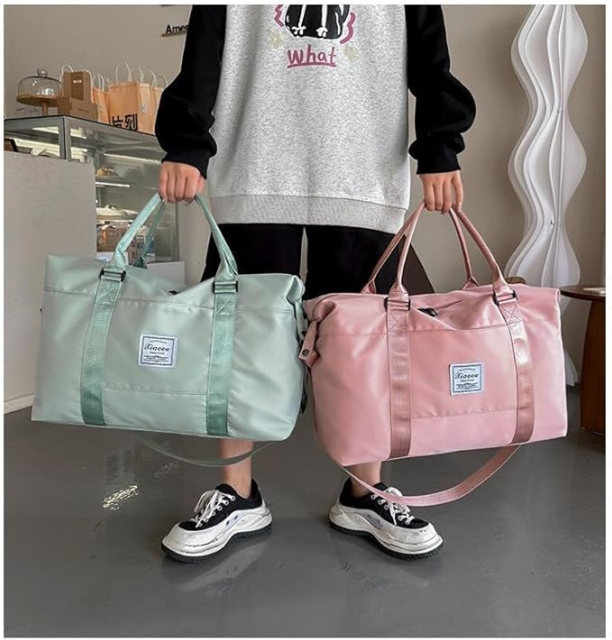 KARRESLY Travel Duffel Bag for Women,Shoulder Weekender Overnight Bag Sports Gym Tote Bag,Waterproof(Light Pink) free size