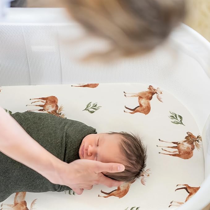 GRSSDER Ultra Soft Bassinet Sheets 2 Pack, Stretchy Breathable Knit Bassinet Mattress Sheets for Baby, Universal Fitted Baby Cradle Moses Basket Oval Rectangle Mattresses Safe and Snug, Animals Print