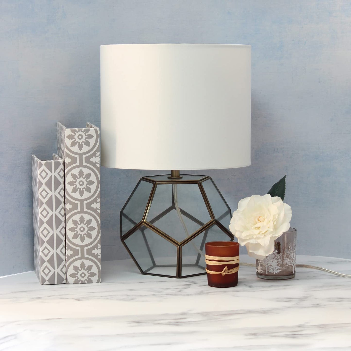 Elegant Designs LT1093-BRS Vintage Modern Table Lamp, Brass/Clear Glass, White Shade
